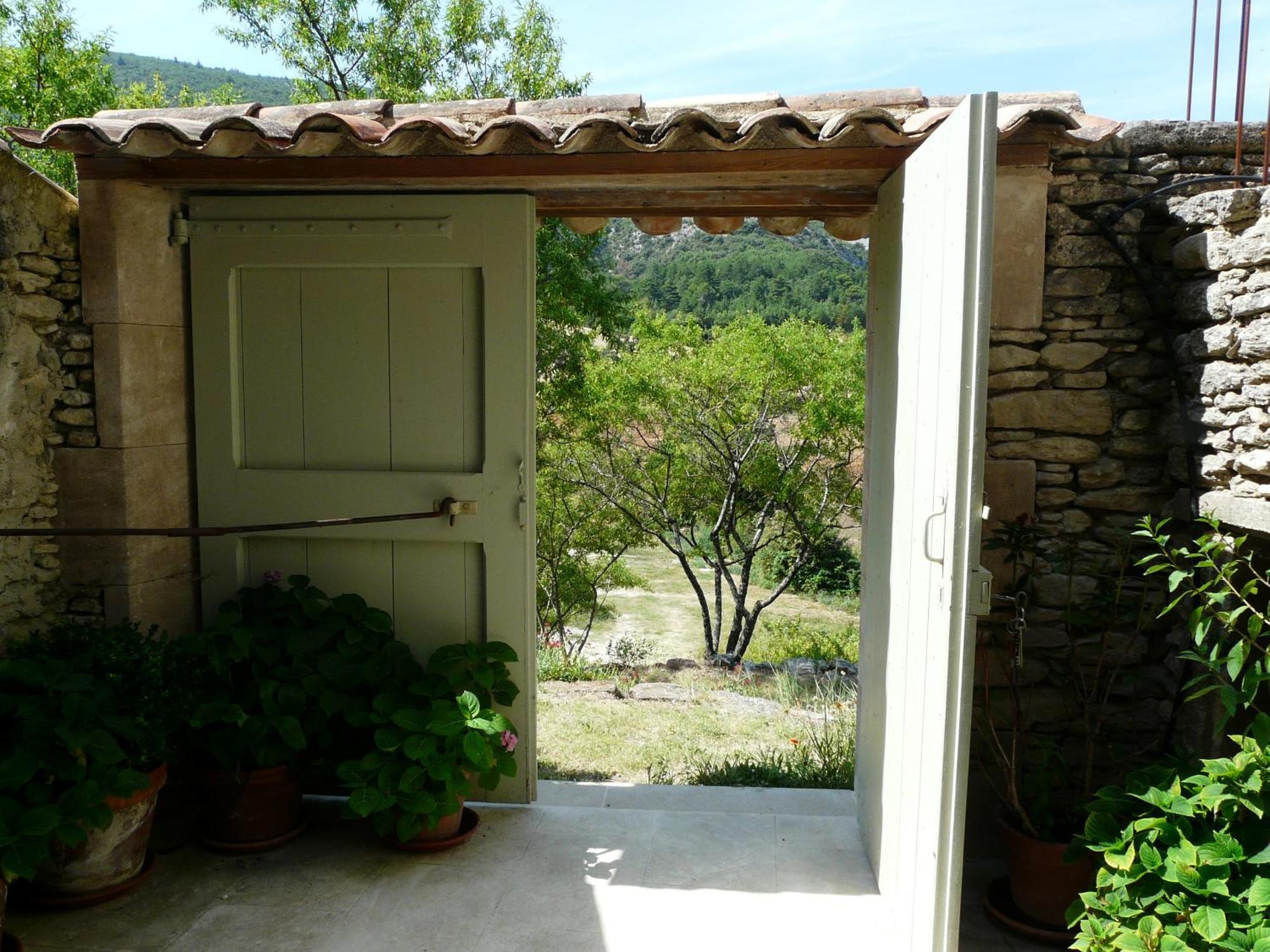 19Th Century Provencal Mas With Pool In Provence In The Luberon, Sleeps 6 Villa Lacoste  Buitenkant foto